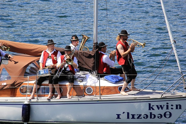 比赛中更加 比赛中更加